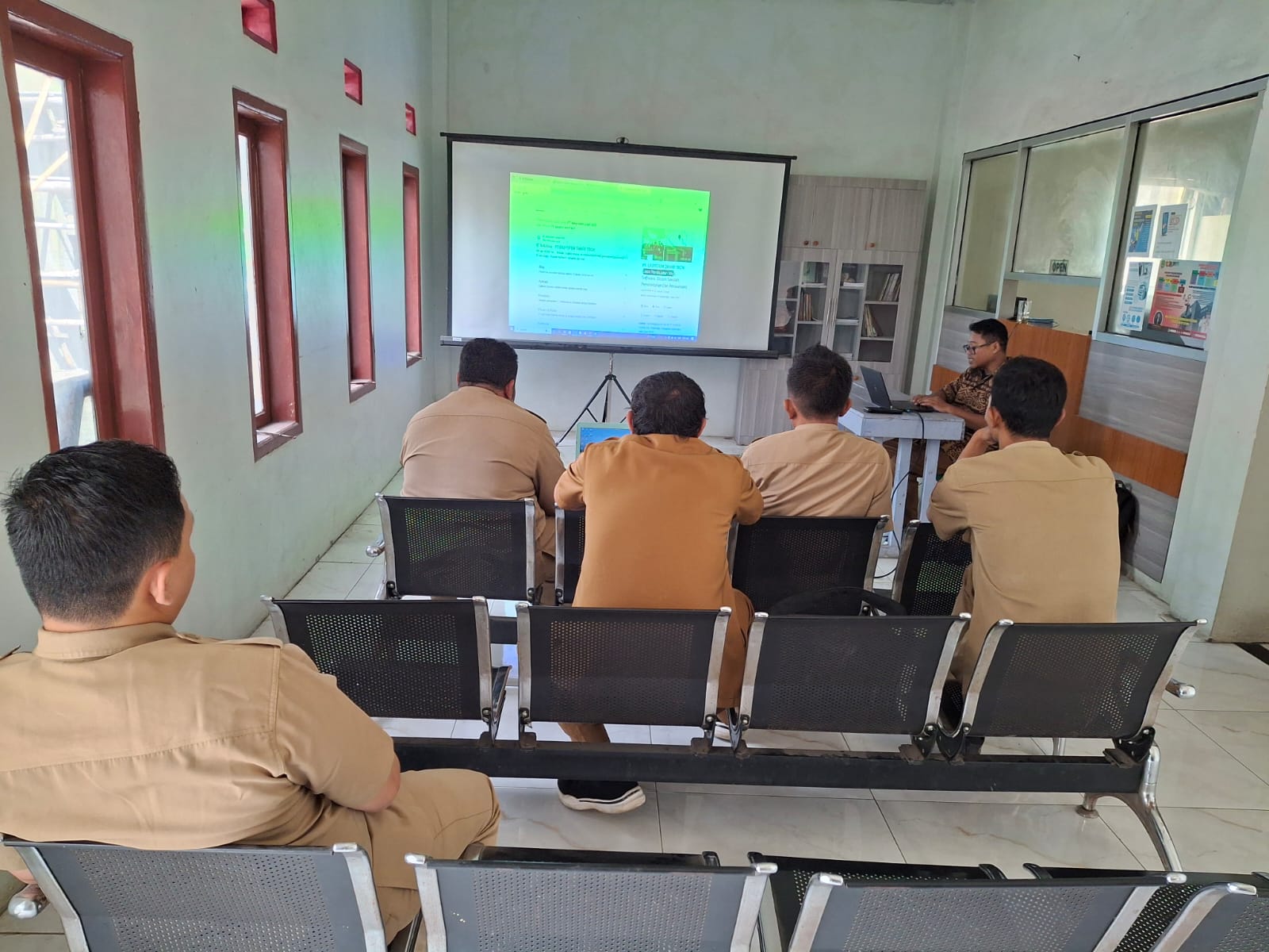 pelatihan easydes